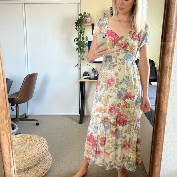 Wayf Tanya Ruffle Hem Maxi Dress - Picture 6 of 8